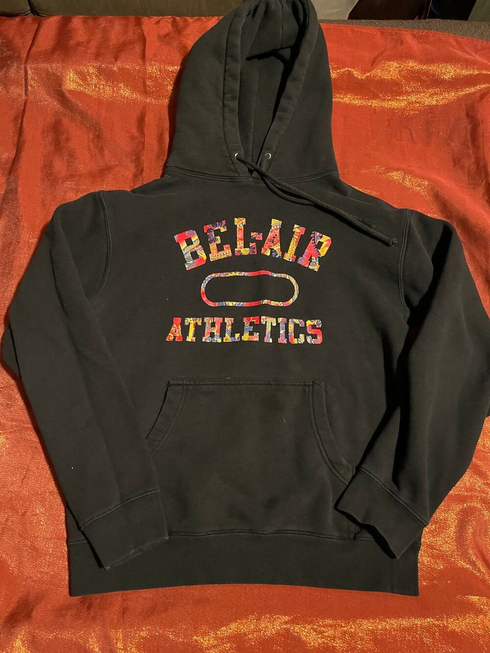 Belair Athletics Hoodie Mens S Black Pullover Graphic Crest Kangaroo Pocket